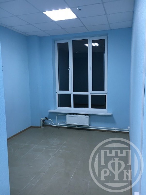 Фото: №273274 Сдаётся коммерческое помещение в субаренду, большой пеший и автомобильный test