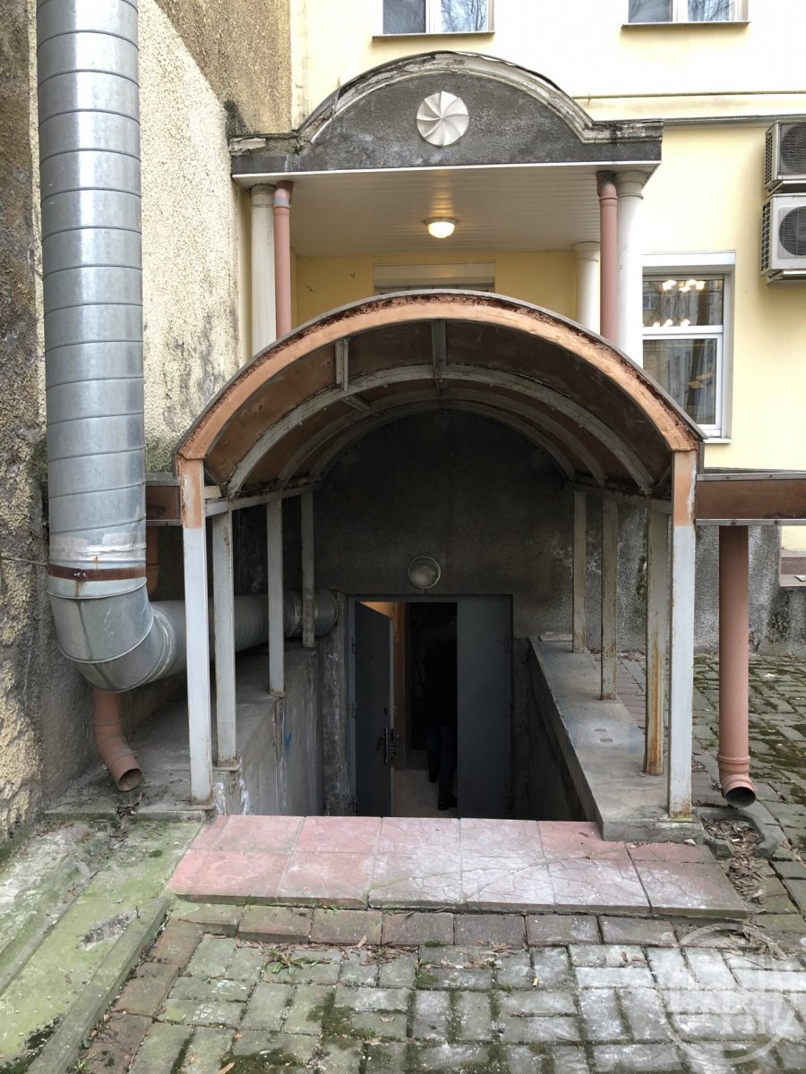 Фото: №272978 Продам универсальное помещение в самом центре Санкт-Петербурга, test