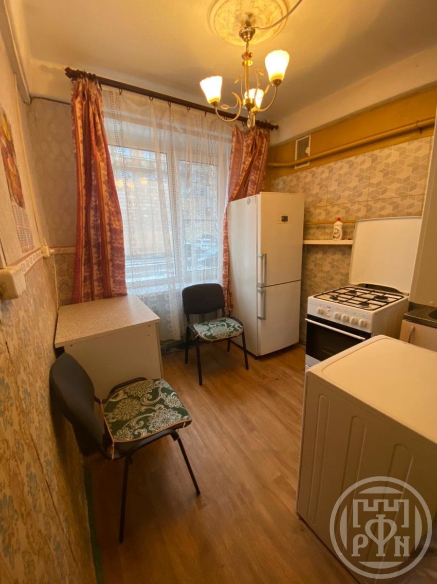 Варшавская ул., д 25 Варшавская ул., д 25