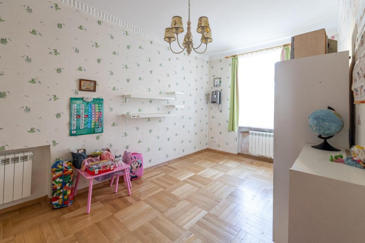 Большеохтинский просп., д 33, корпус 1 Большеохтинский просп., д 33, корпус 1