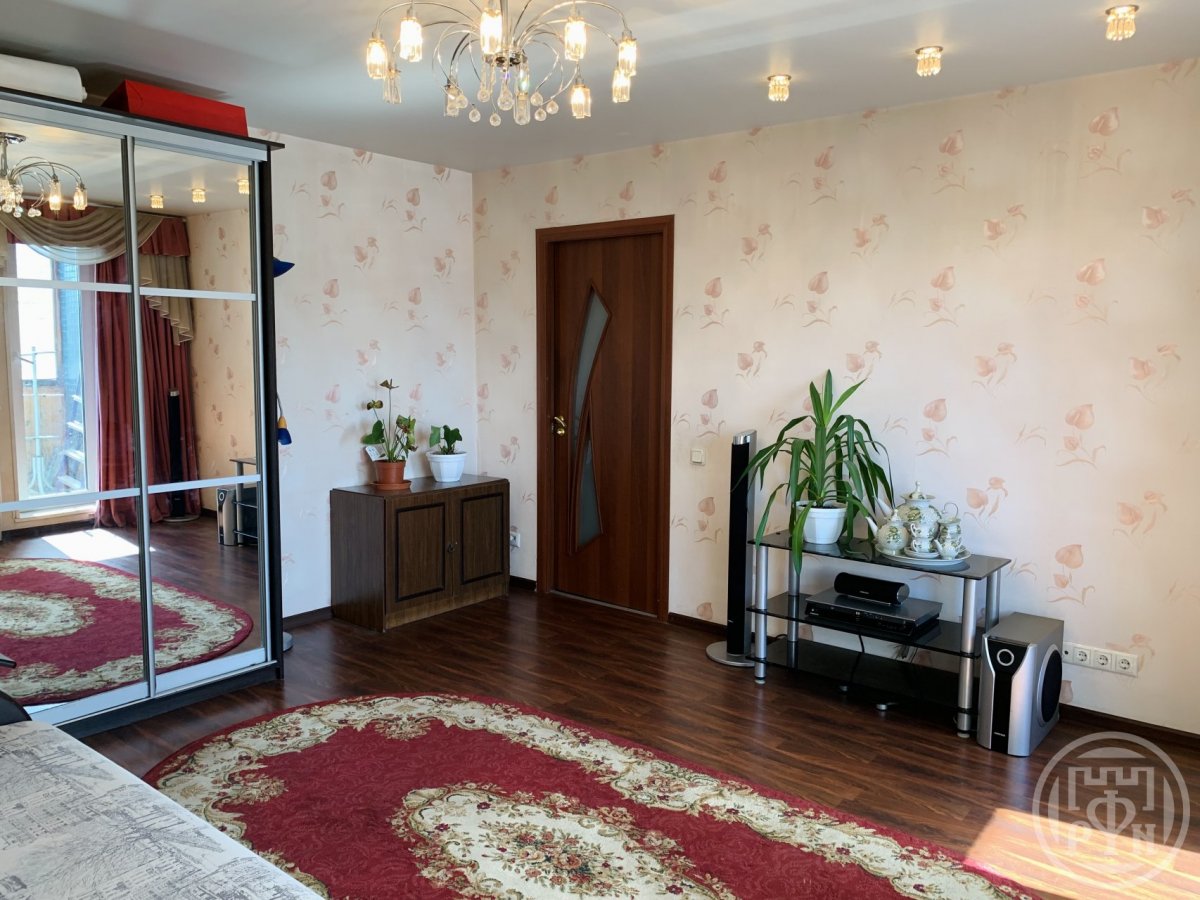 Купчинская ул., д 14, корпус 1 Купчинская ул., д 14, корпус 1