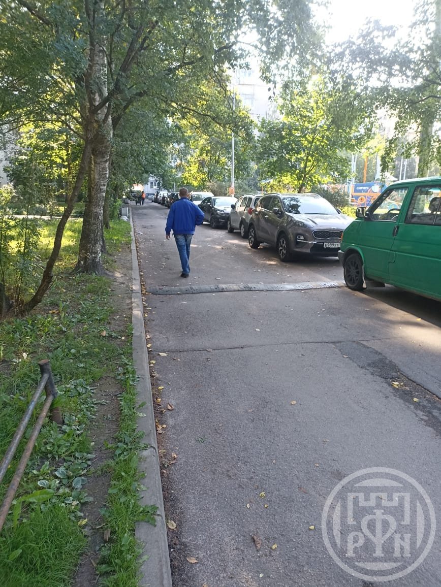 Ярослава Гашека ул., д 12/100 Ярослава Гашека ул., д 12/100