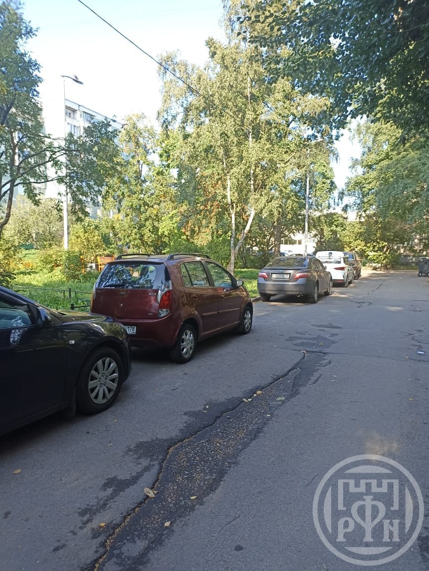 Ярослава Гашека ул., д 12/100 Ярослава Гашека ул., д 12/100