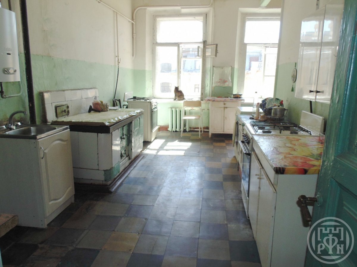Большой П.С. просп., д 13/4, лит. а Большой П.С. просп., д 13/4, лит. а