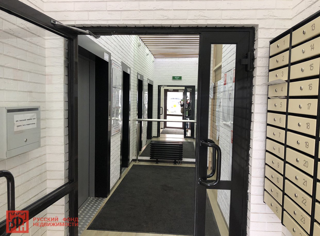 Среднерогатская ул., д 13, корпус 2, стр. 1 Среднерогатская ул., д 13, корпус 2, стр. 1