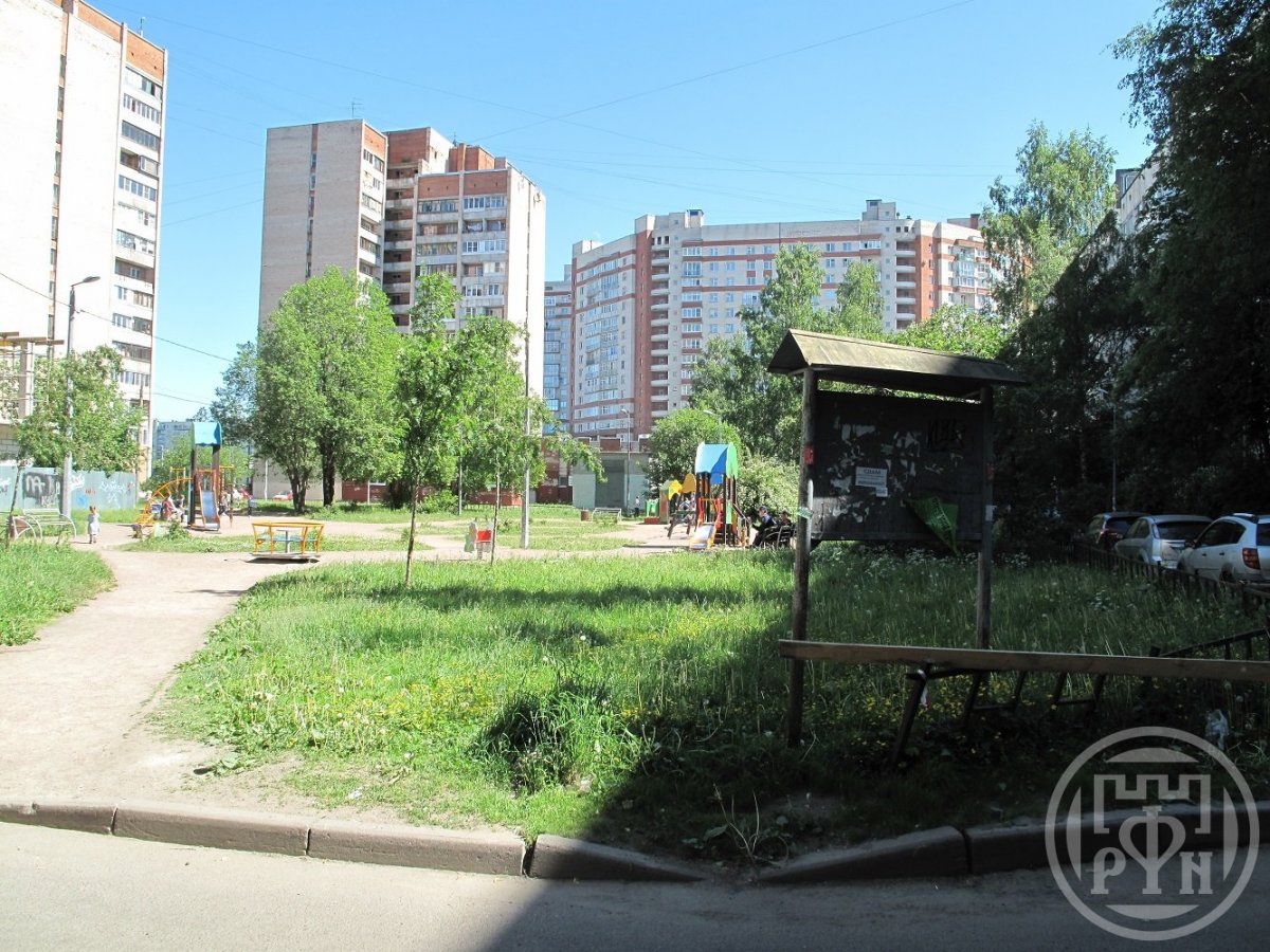 Есенина ул., д 28, корпус 1 Есенина ул., д 28, корпус 1
