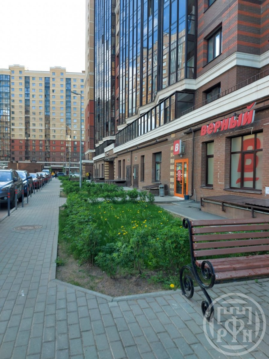 Среднерогатская ул., д 20 Среднерогатская ул., д 20