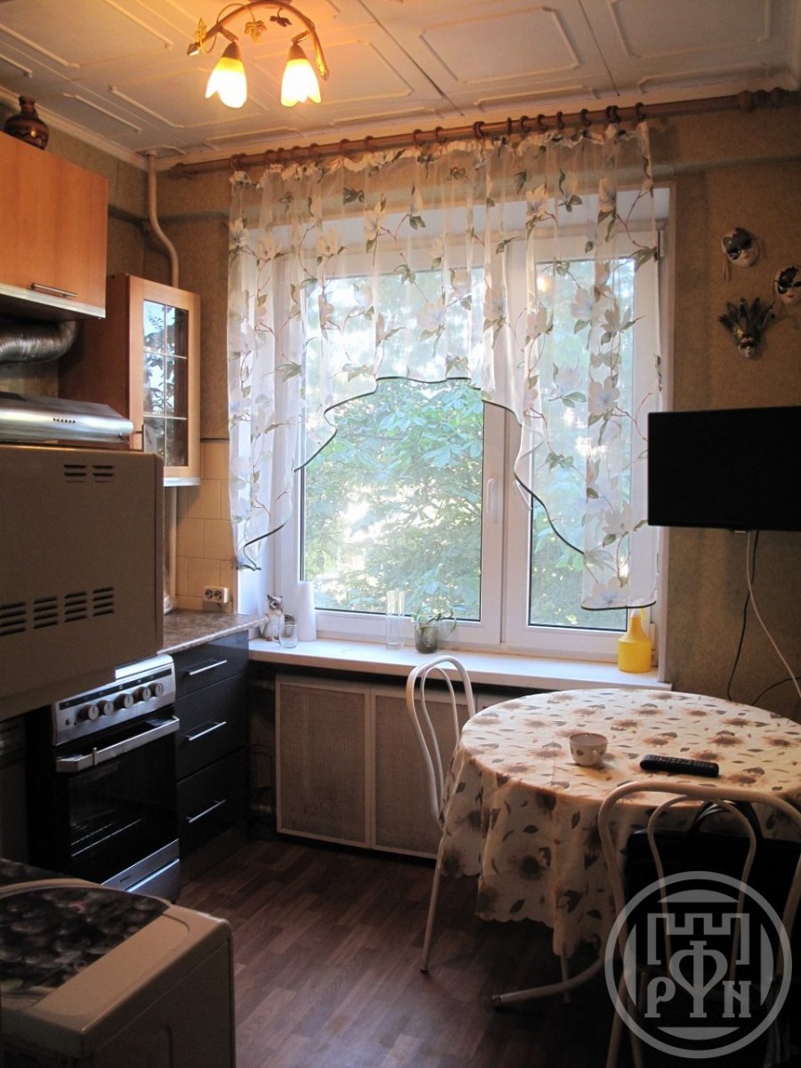 Есенина ул., д 28, корпус 1 Есенина ул., д 28, корпус 1