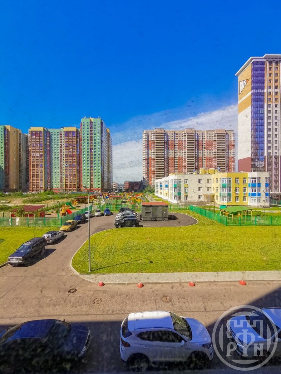 Среднерогатская ул., д 13, корпус 1, стр. 1 Среднерогатская ул., д 13, корпус 1, стр. 1