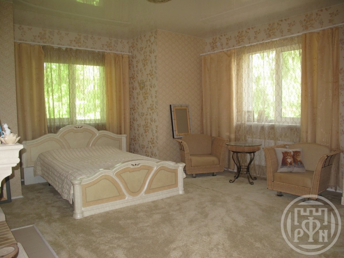Продажа дома, 360м <sup>2</sup>, 28 сот., Вырица, Оредежская ул. Продажа дома, 360м <sup>2</sup>, 28 сот., Вырица, Оредежская ул.