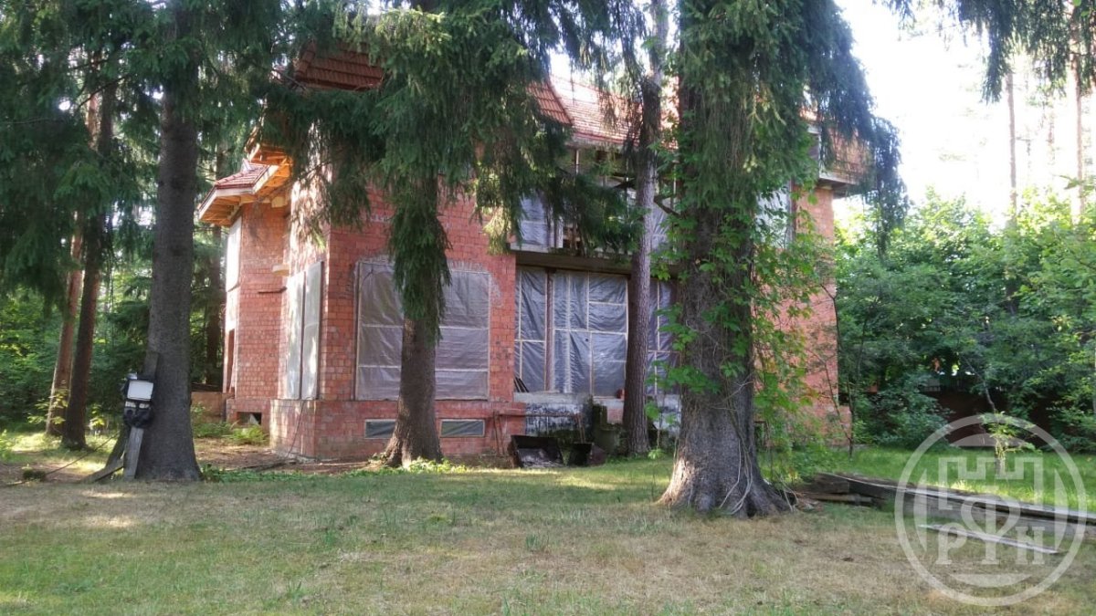 Продажа дома, 360м <sup>2</sup>, 13 сот., Ленинское, Ленинское пос. Продажа дома, 360м <sup>2</sup>, 13 сот., Ленинское, Ленинское пос.