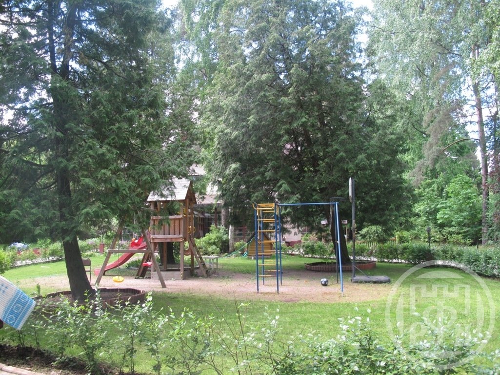 Продажа дома, 360м <sup>2</sup>, 28 сот., Вырица, Оредежская ул. Продажа дома, 360м <sup>2</sup>, 28 сот., Вырица, Оредежская ул.