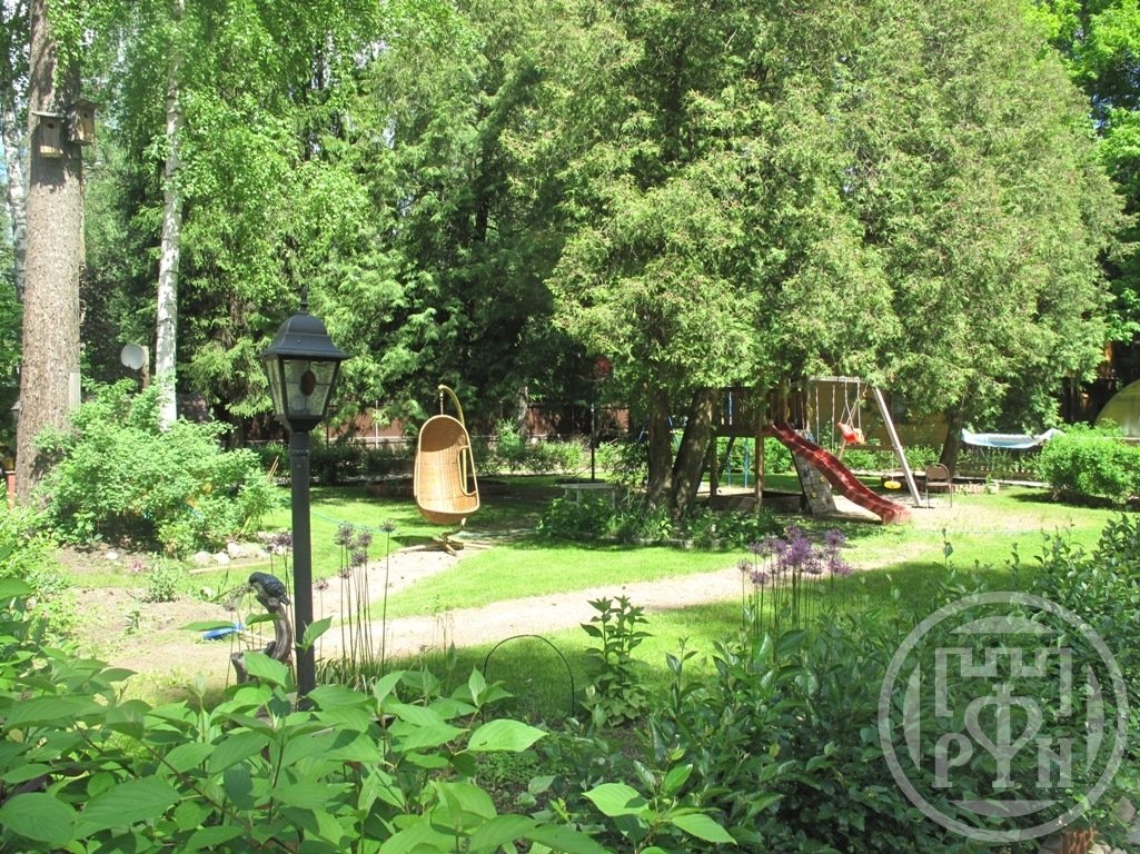 Продажа дома, 360м <sup>2</sup>, 28 сот., Вырица, Оредежская ул. Продажа дома, 360м <sup>2</sup>, 28 сот., Вырица, Оредежская ул.