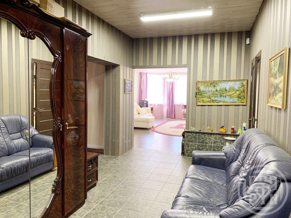 Продажа дома, 260м <sup>2</sup>, 17 сот., Рощино, Железнодорожная ул. Продажа дома, 260м <sup>2</sup>, 17 сот., Рощино, Железнодорожная ул.