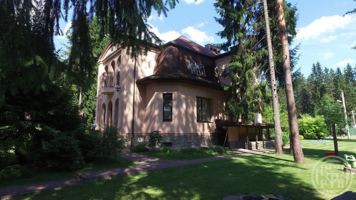 Продажа дома, 305м <sup>2</sup>, 33 сот., Вырица, Мичурина ул. Продажа дома, 305м <sup>2</sup>, 33 сот., Вырица, Мичурина ул.