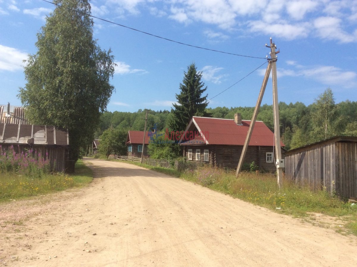 Купить Загородный дом 30 кв.м с участком 5.5 сот. в Подпорожский район  Ленинградская область (№1380850)