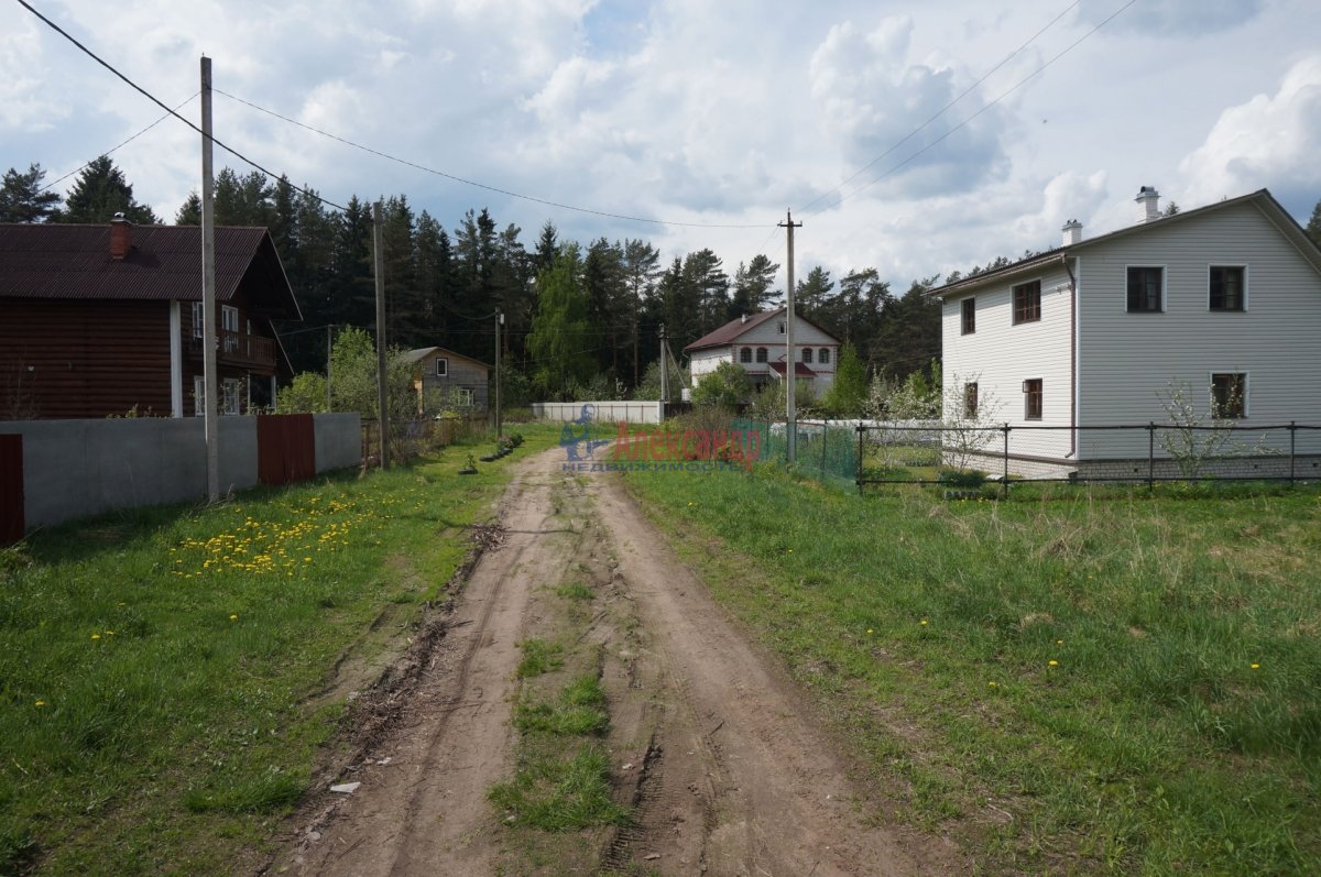 Купить Загородный дом 48 кв.м с участком 10 сот. в Лужский район  Ленинградская область (№140229)