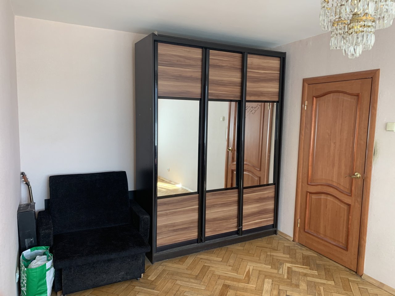 Продажа 2-комнатной квартиры, Санкт-Петербург, Славы просп.,  д 28