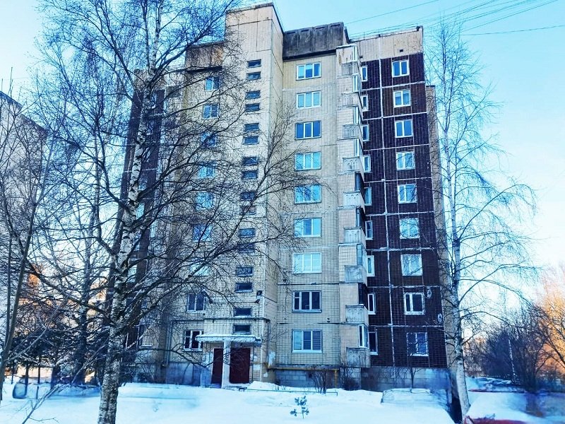 Продажа 3-комнатной квартиры, Кировск, Молодежная ул.,  д 3