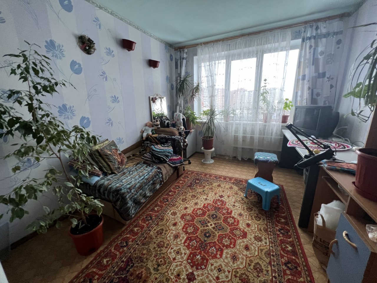 Продажа 2-комнатной квартиры, Коммунар, Бумажников ул.,  д 3