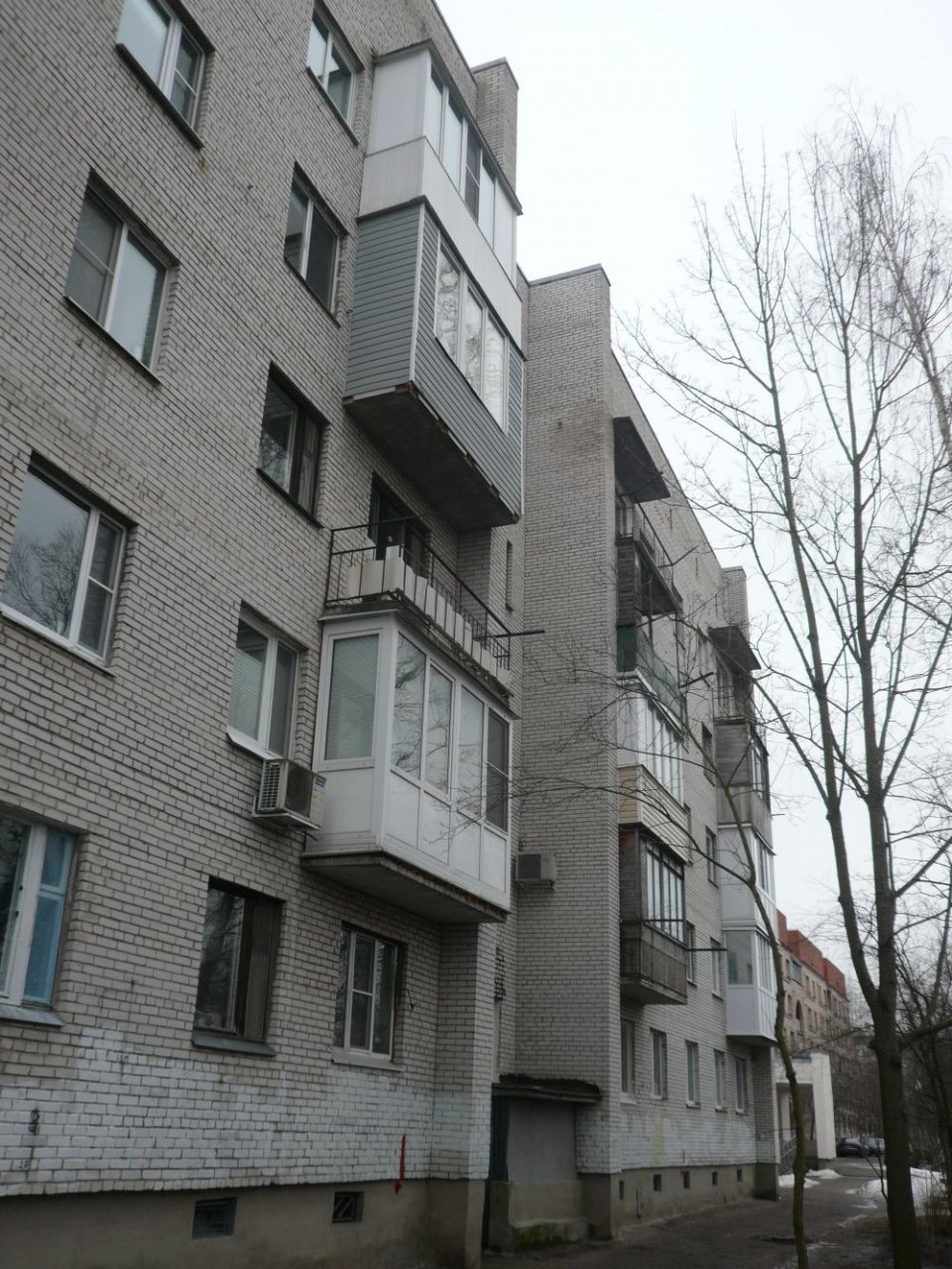 Продажа 3-комнатной квартиры, Петергоф, Суворовская ул.,  д 3
