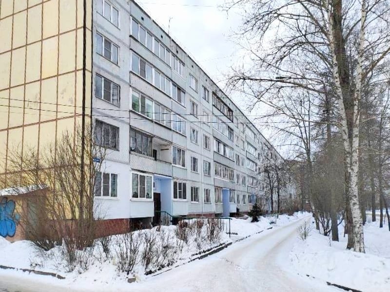 Продажа 2-комнатной квартиры, Кировск, Новая ул.,  д 17