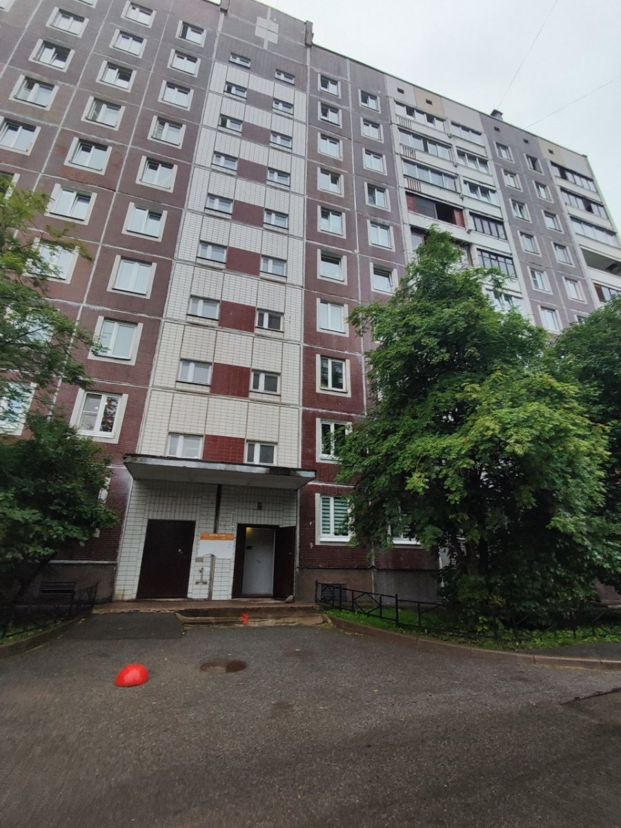 Продажа 4-комнатной квартиры, Санкт-Петербург, Планерная ул.,  д 71