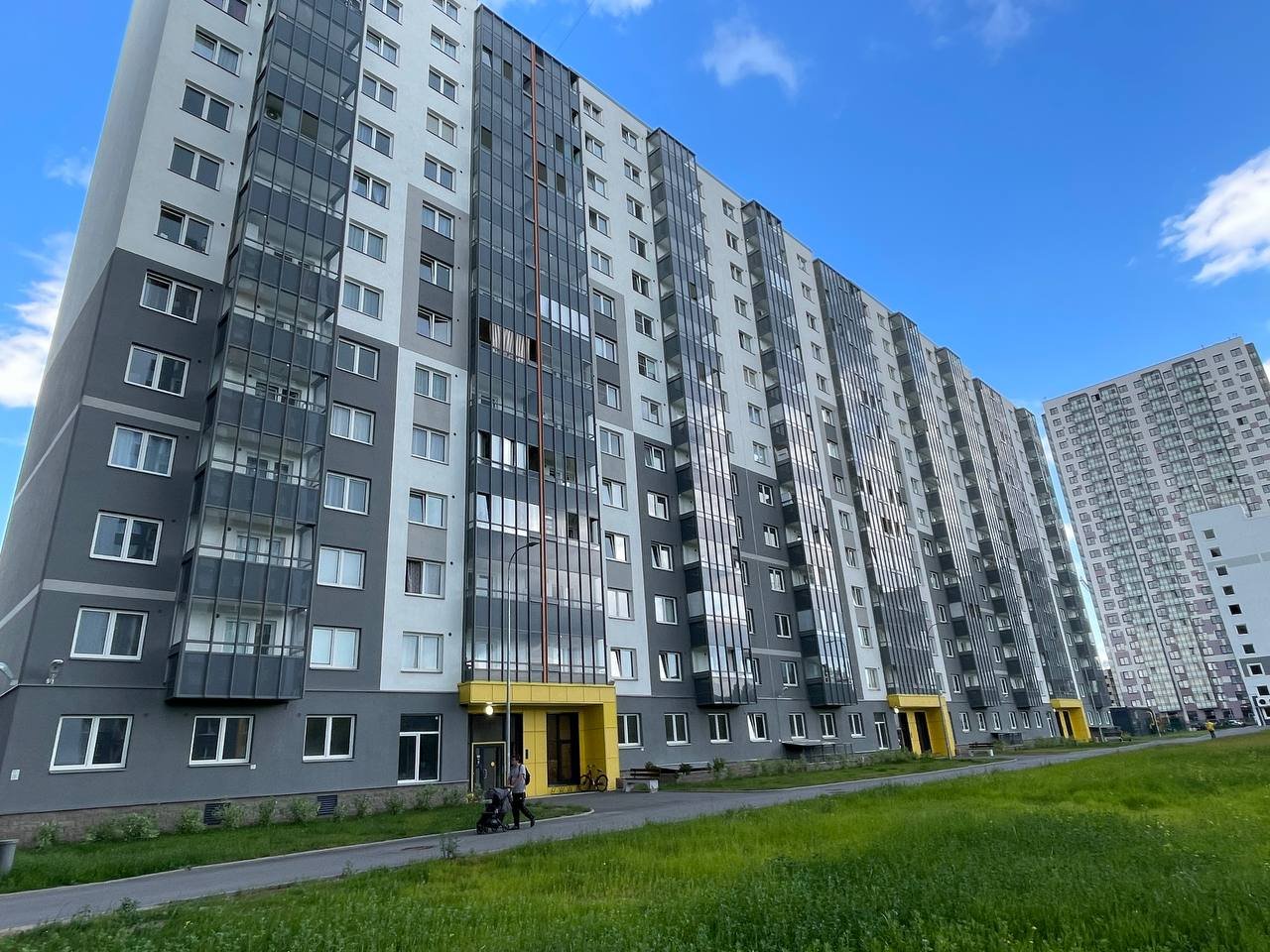 Продажа 2-комнатной квартиры, Санкт-Петербург, Орлово-Денисовский просп.,  д 15