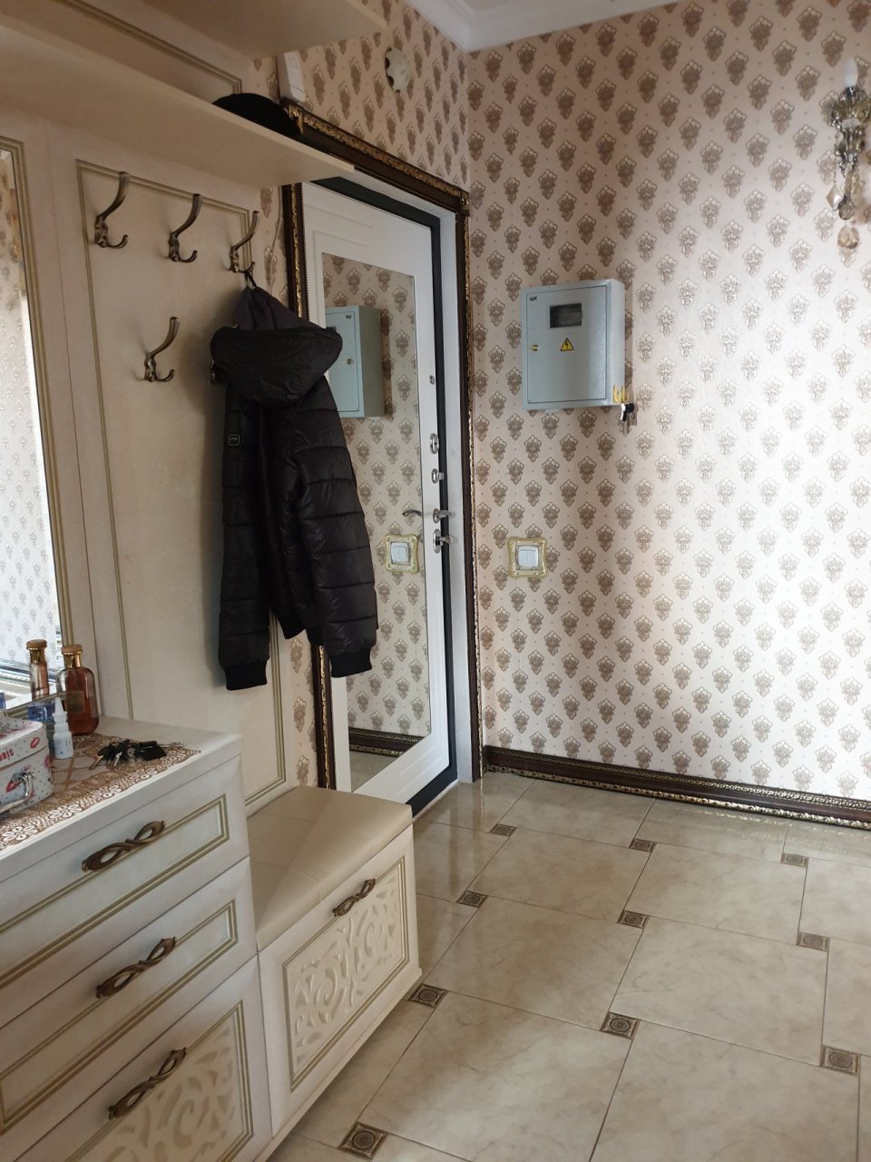 Продажа 3-комнатной квартиры, Стрельна, Львовская ул.,  д 23