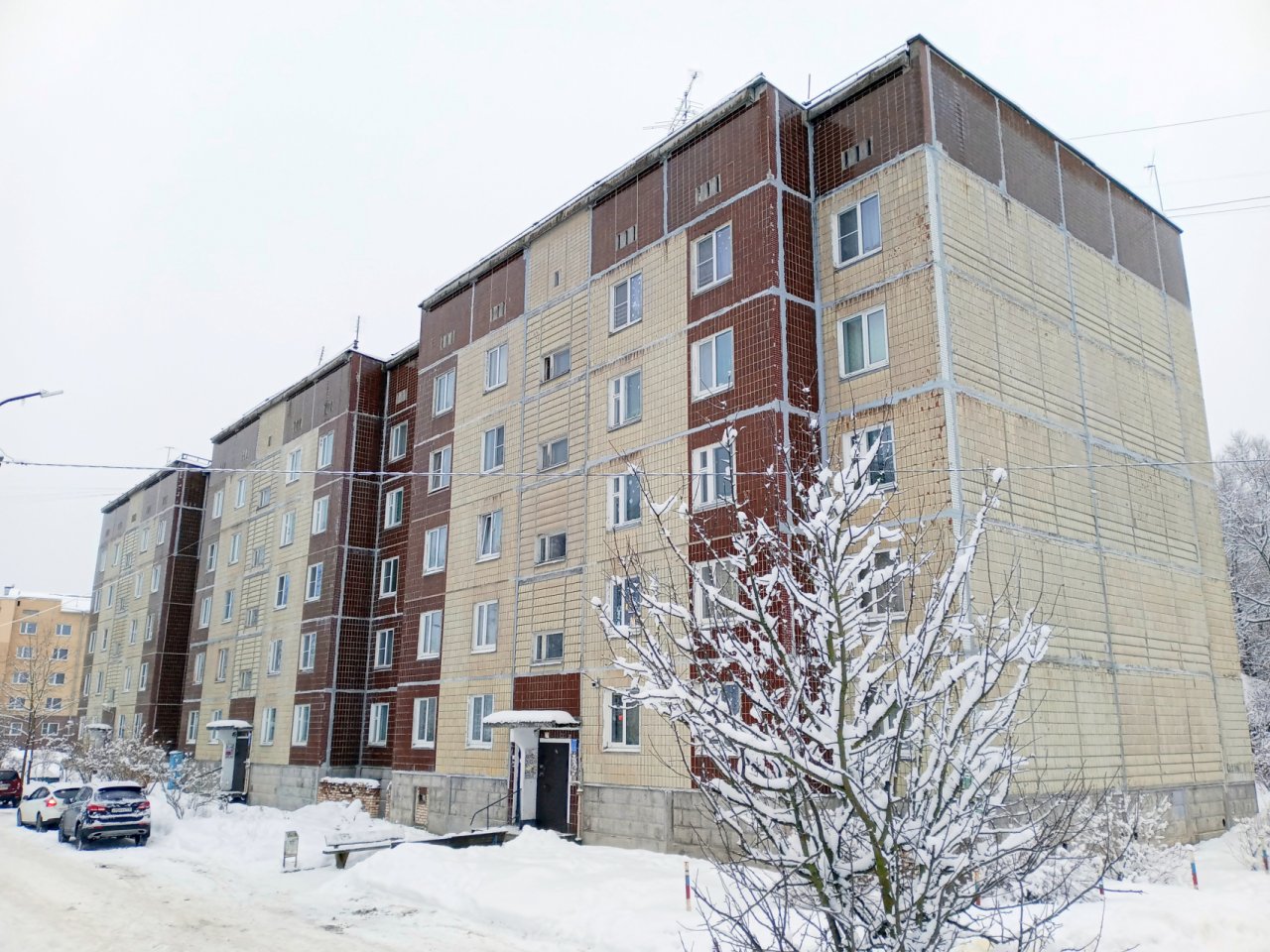 Продажа 3-комнатной квартиры, Рощино, Садовая ул.,  д 10