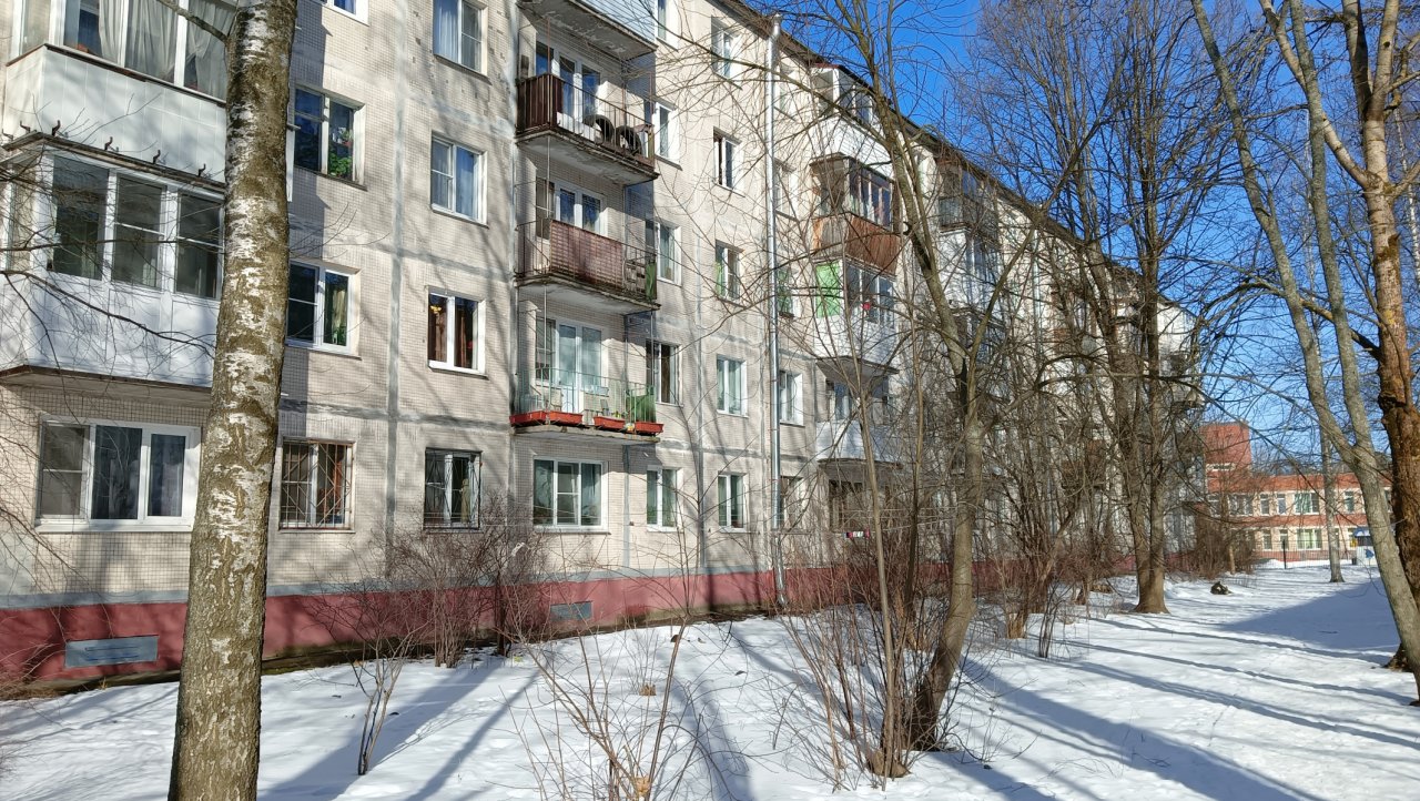 Продажа 2-комнатной квартиры, Ломоносов, Красного Флота ул.,  д 30