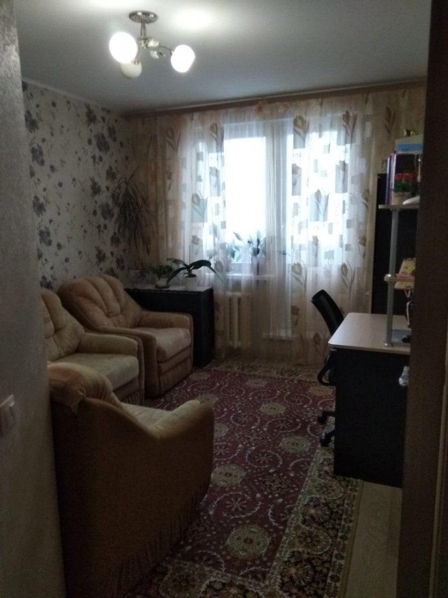 Продажа 2-комнатной квартиры, Луга, Городок мкр.,  д 313