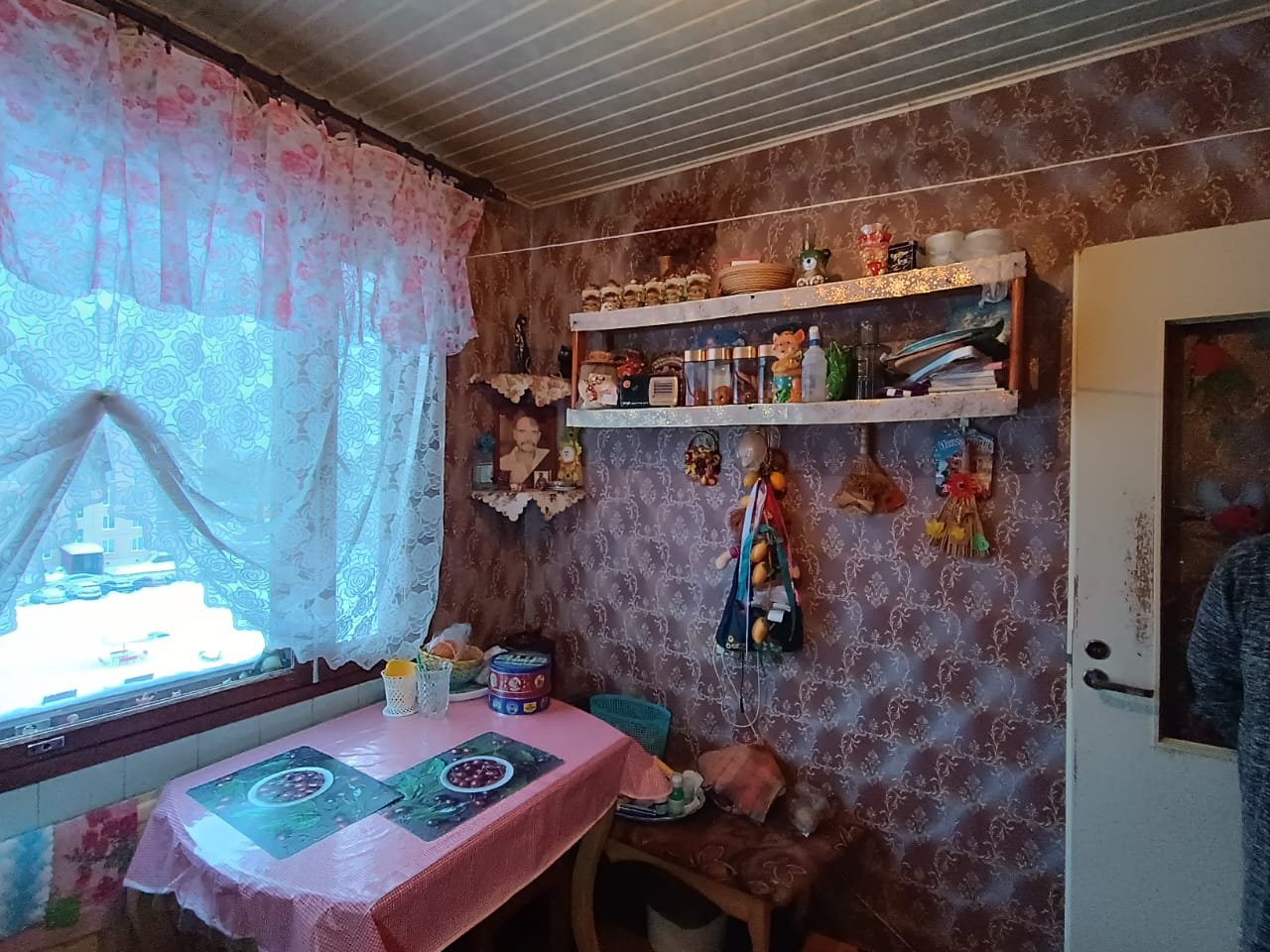 Продажа 3-комнатной квартиры, Приозерск, Суворова ул.,  д 34