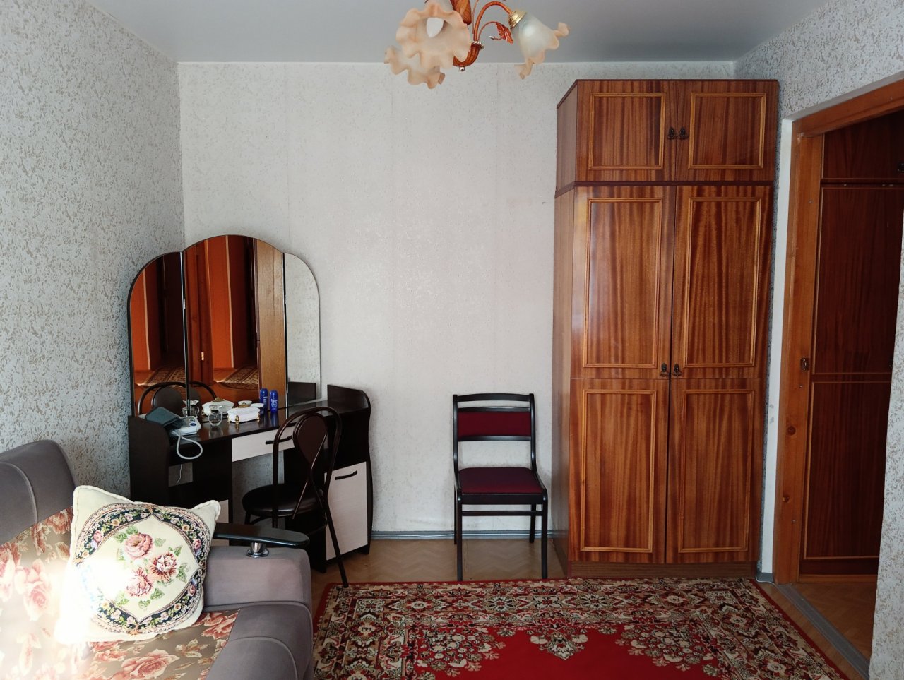 Продажа 2-комнатной квартиры, Кипень, Ропшинское шос.,  д 21