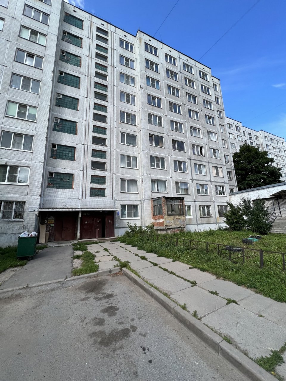 Продажа 3-комнатной квартиры, Коммунар, Гатчинская ул.,  д 20