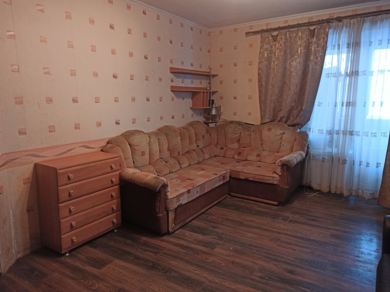 Продажа 3-комнатной квартиры, Тайцы, Пушкина ул.,  д 95