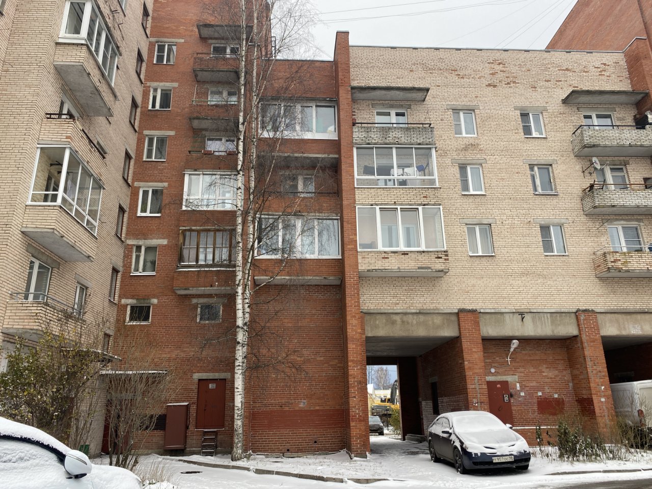 Продажа 2-комнатной квартиры, Петергоф, Чичеринская ул.,  д 13