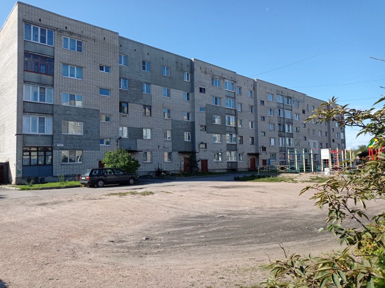 Продажа 3-комнатной квартиры, Приозерск, Привокзальная ул.,  д 9