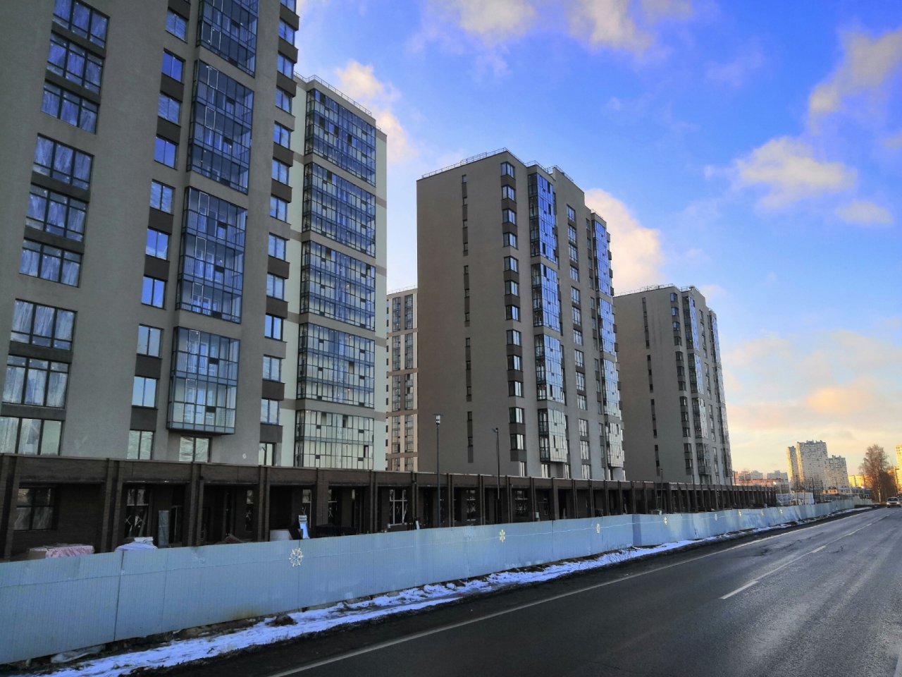 Продажа 3-комнатной квартиры, Парголово, Михайловская дор.,  д 16